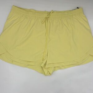 CALIA Drawstring Step Up Short in Fresh Hay
